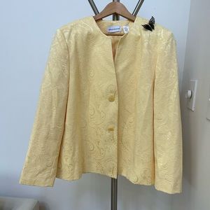 Beautifully Textured Alfred Dunner Blazer!!!